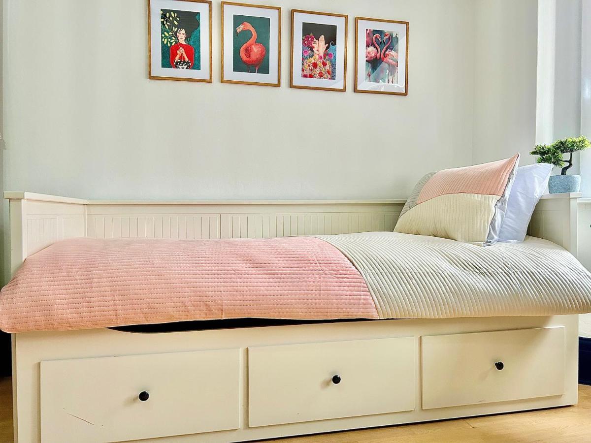 Rest Boutique Golders Green London Ngoại thất bức ảnh