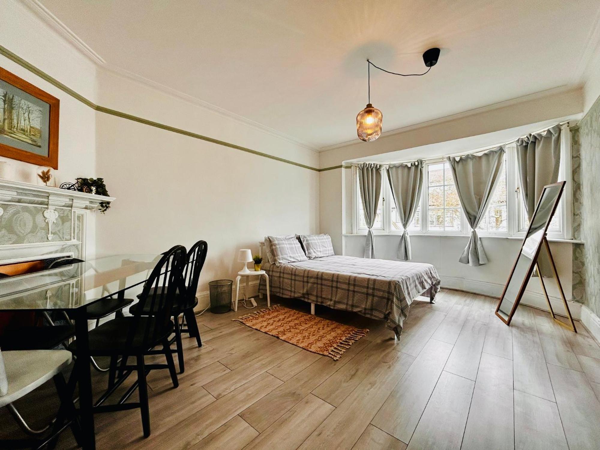 Rest Boutique Golders Green London Ngoại thất bức ảnh